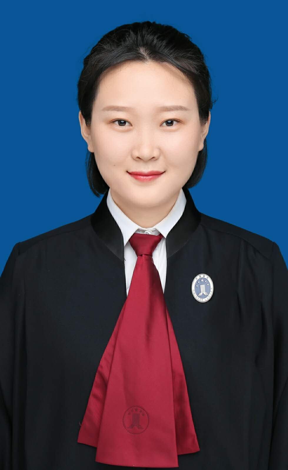 梅桂红  律师